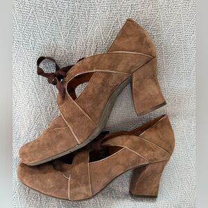 Earthies Sarenza Dark Taupe Women's Block Heels